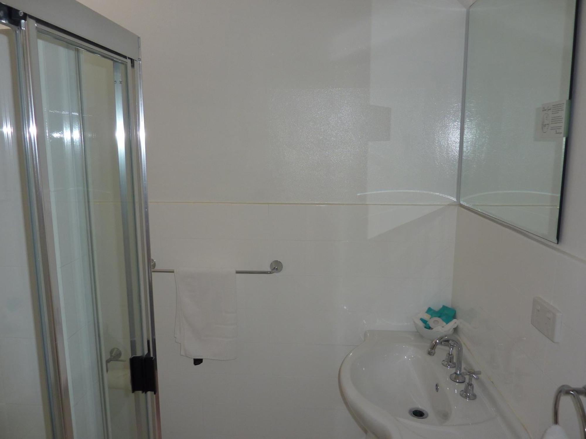 تاري Caravilla Motor Inn المظهر الخارجي الصورة