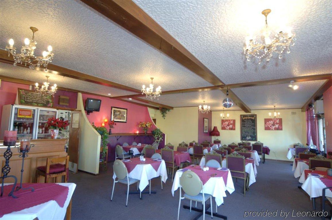تاري Caravilla Motor Inn المطعم الصورة